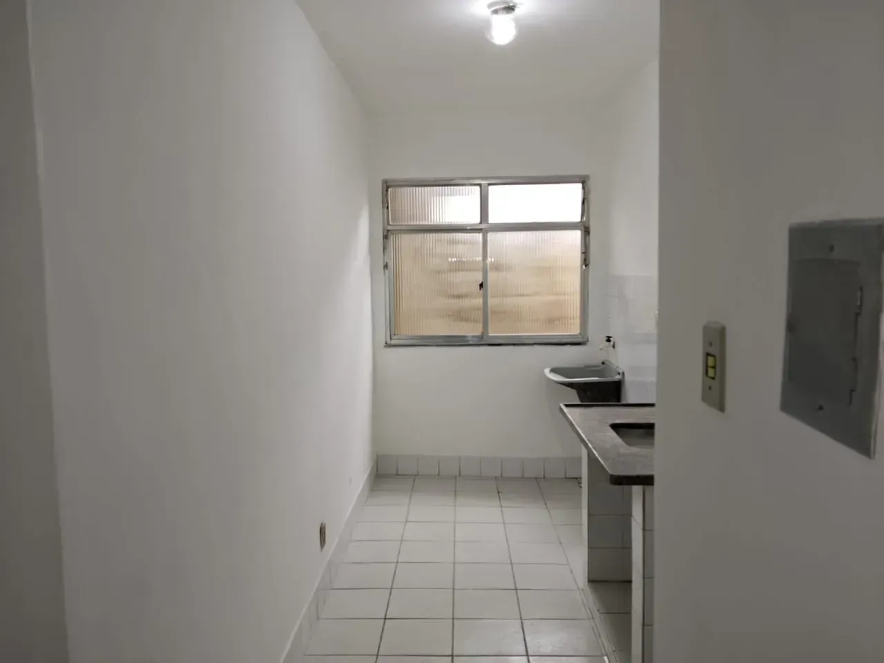 1-bedroom 1-bath apartment with no parking — photo 2