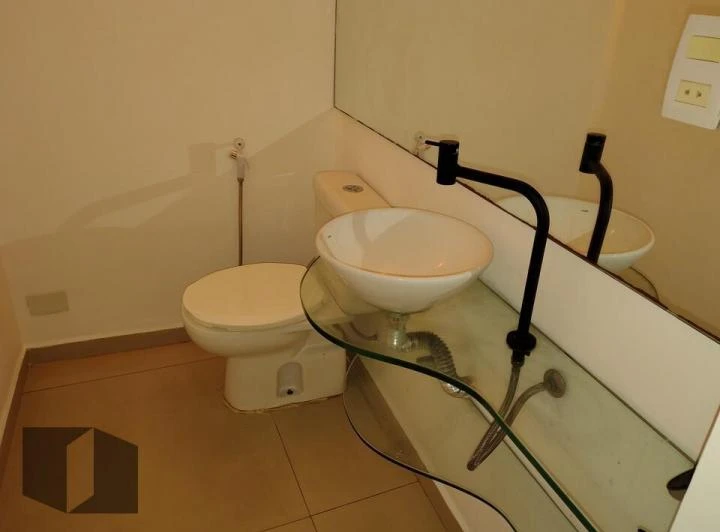 Triplex house with 273 m², 4 bedrooms and enclosed balcony — photo 4