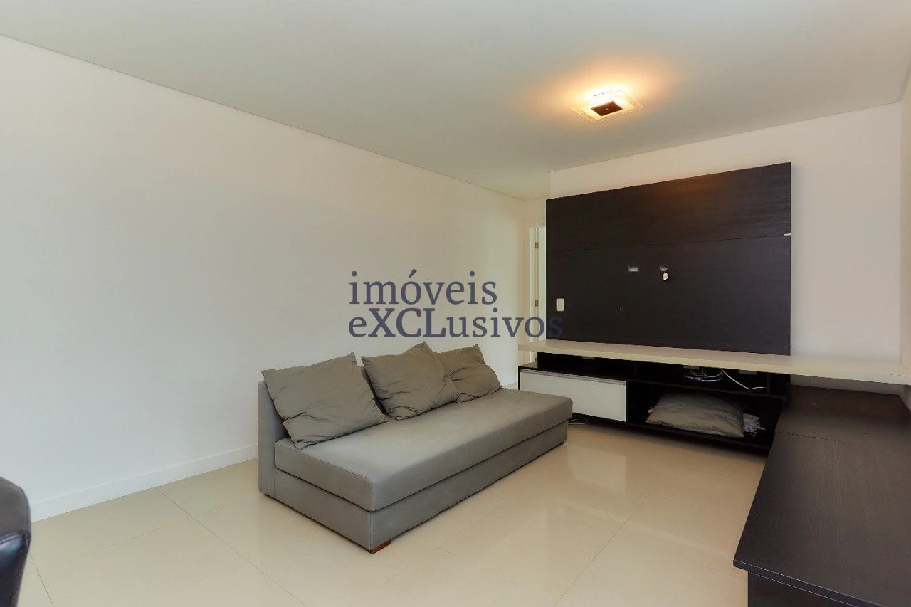 One-bedroom apartment with a private pool in Curitiba — photo 5