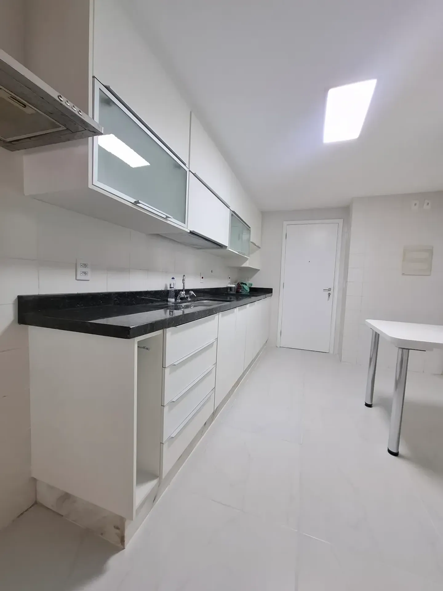 Apartment, 160 m², with floor-to-ceiling windows — photo 16