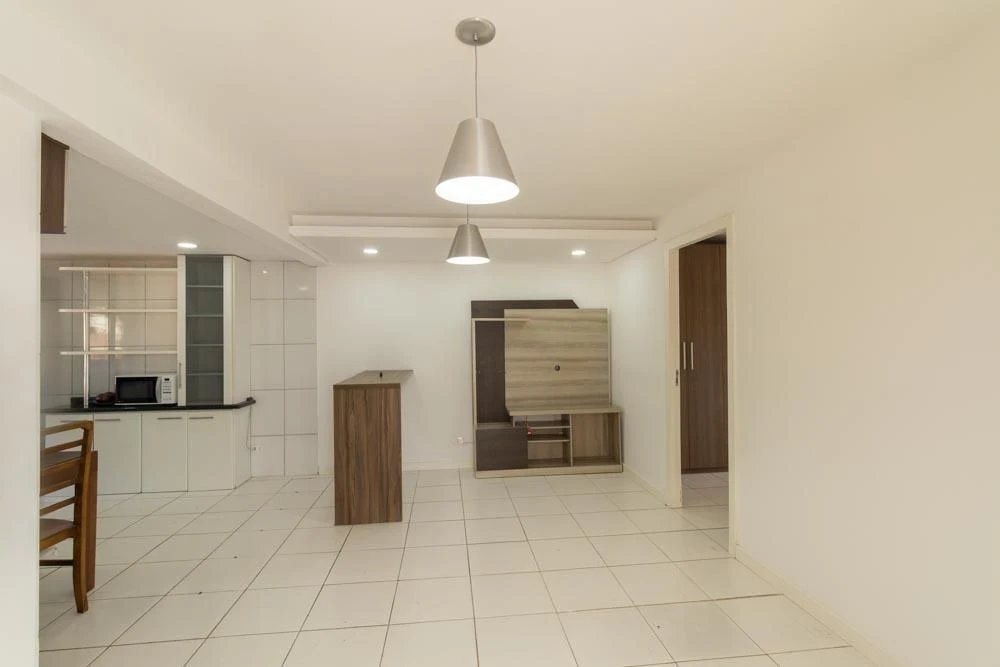 2-bedroom apartment with a grill on the balcony — photo 5