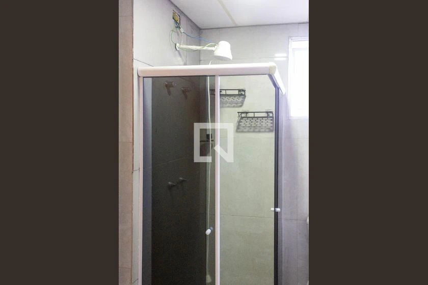 Apartamento de 2 quartos em condomínio com piscina — photo 3