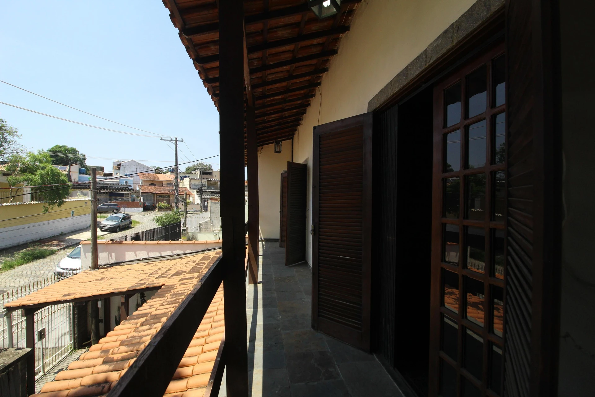 4-bedroom house with a bathtub in Rio de Janeiro — photo 31