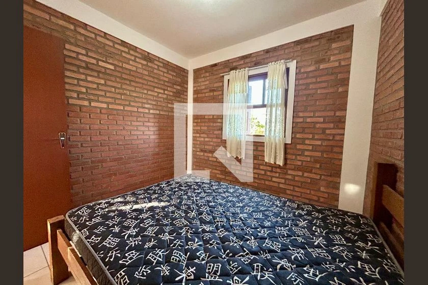 Apartamento amueblado de 2 dormitorios con balcón — photo 5