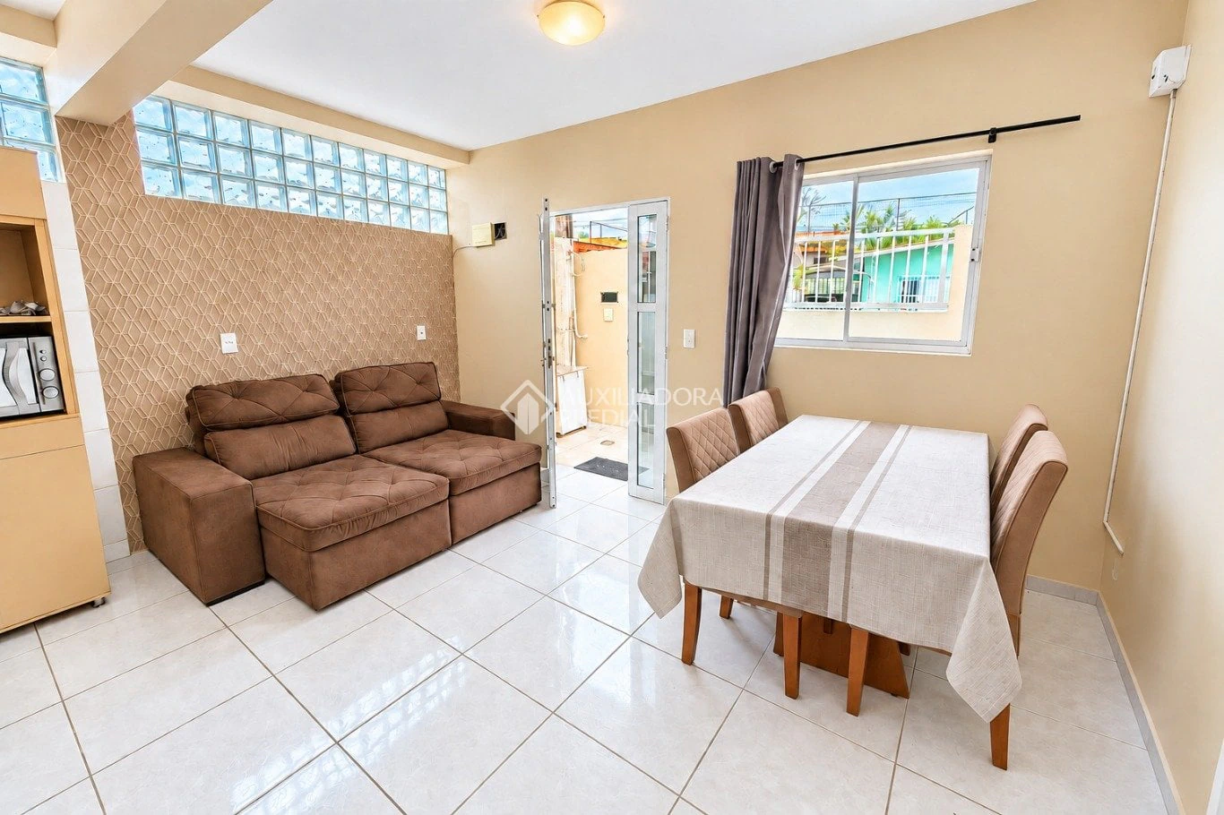 2-bedroom house with a washing machine in Florianópolis — photo 6
