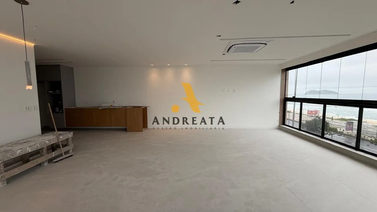 Apartment on the 2nd floor with a water view — photo 11