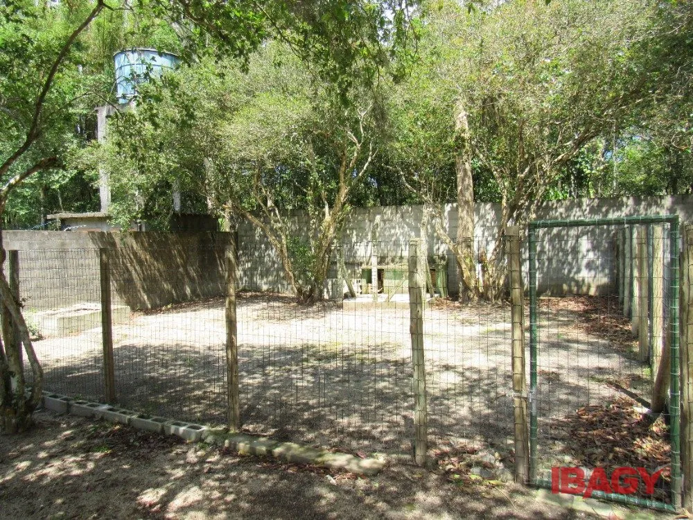 Furnished house with 5 bedrooms on 5200 m² — photo 74