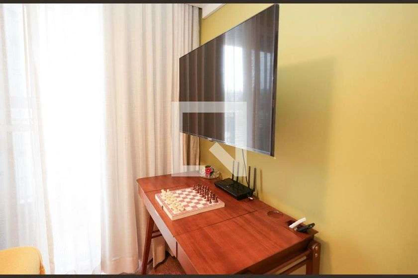 Мебльована квартира 45 м² з 2 спальнями та балконом — photo 23