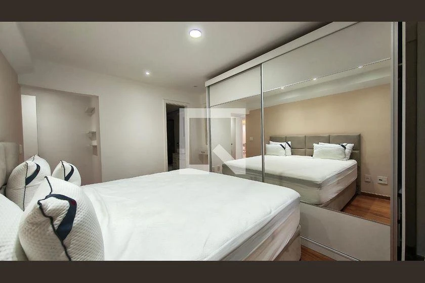 Washing machine in a 4-bedroom apartment, 205 m² — photo 13
