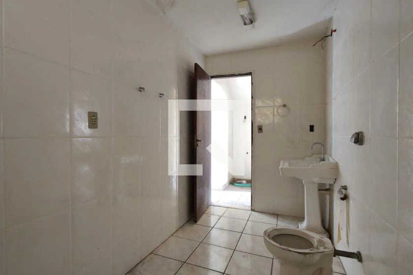 Casa de 4 quartos com jardim privativo e 257 m² — photo 26