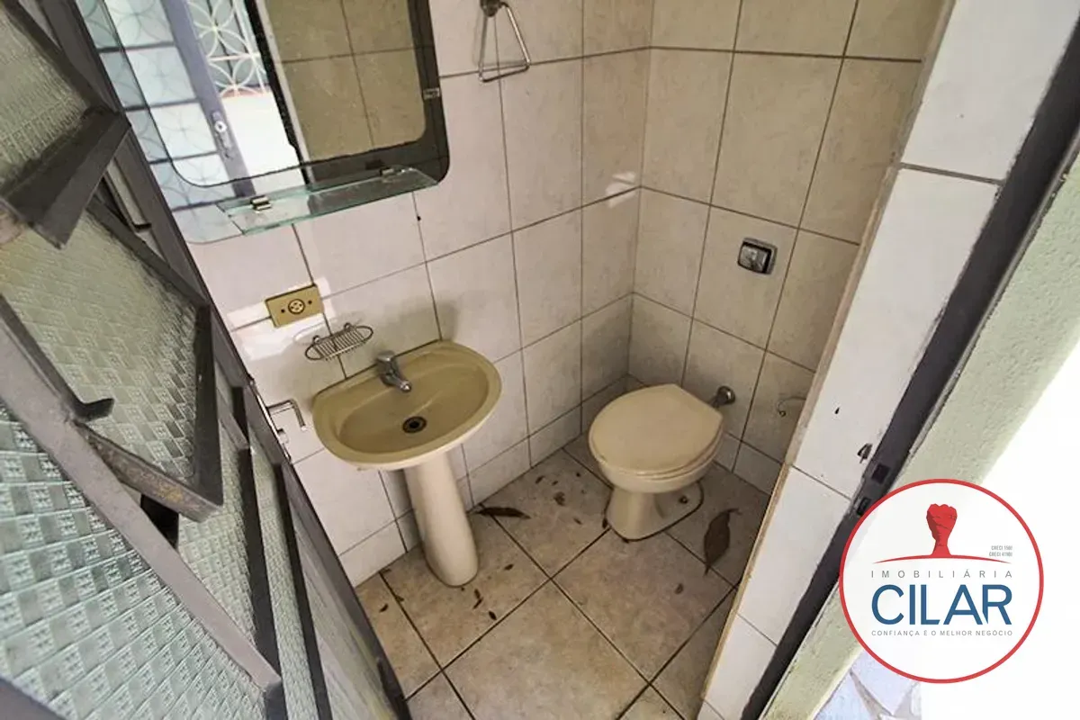 Bathtub in a 4-bedroom house, 280 m² — photo 29