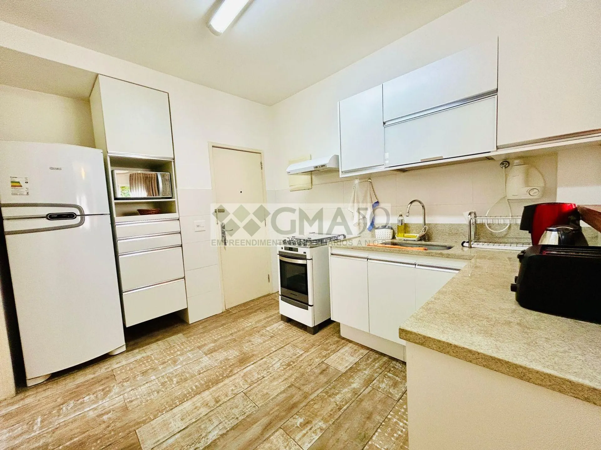 Apartamento de 3 quartos com cozinha separada e vaga — photo 24