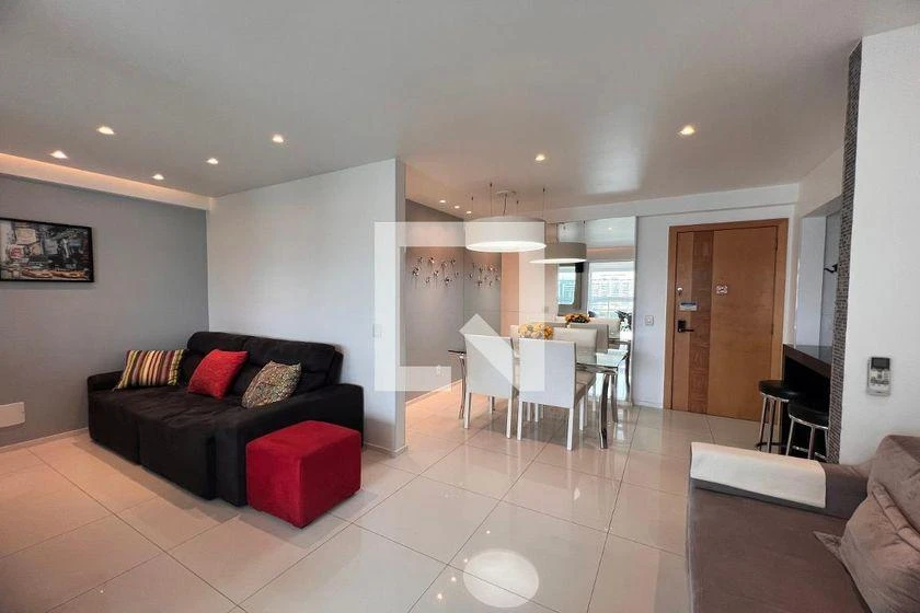 2-bedroom apartment in a building with a gym — photo 11