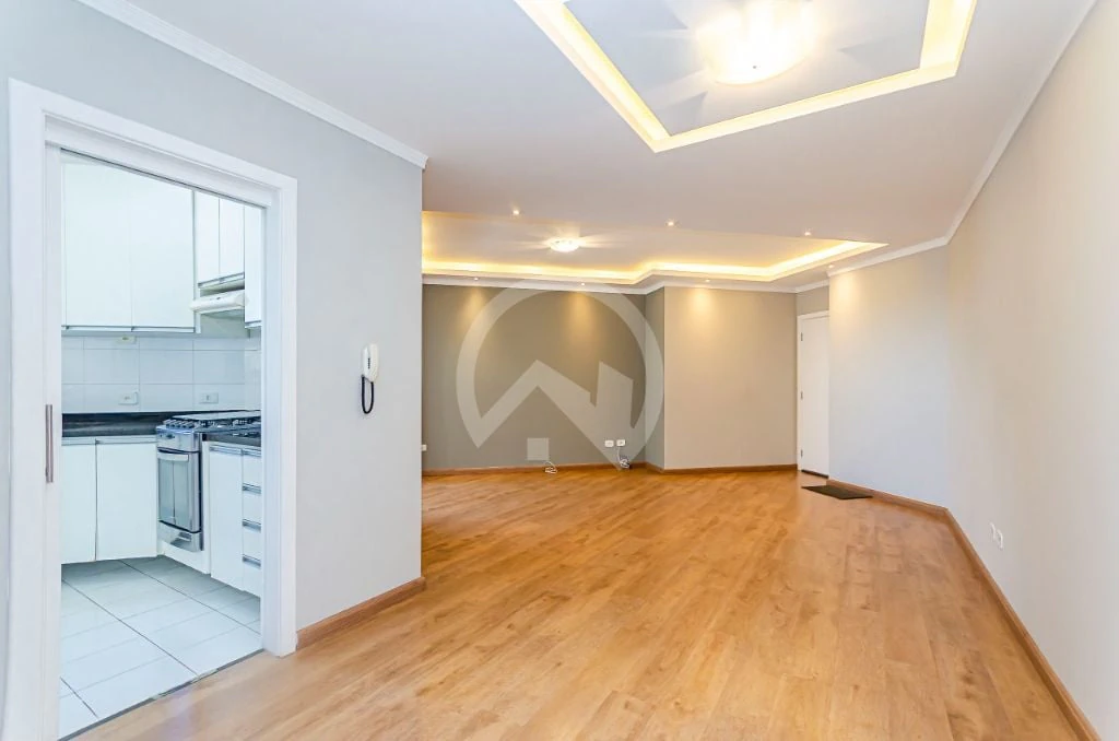 Apartamento de 3 quartos com varanda envidraçada, Portão