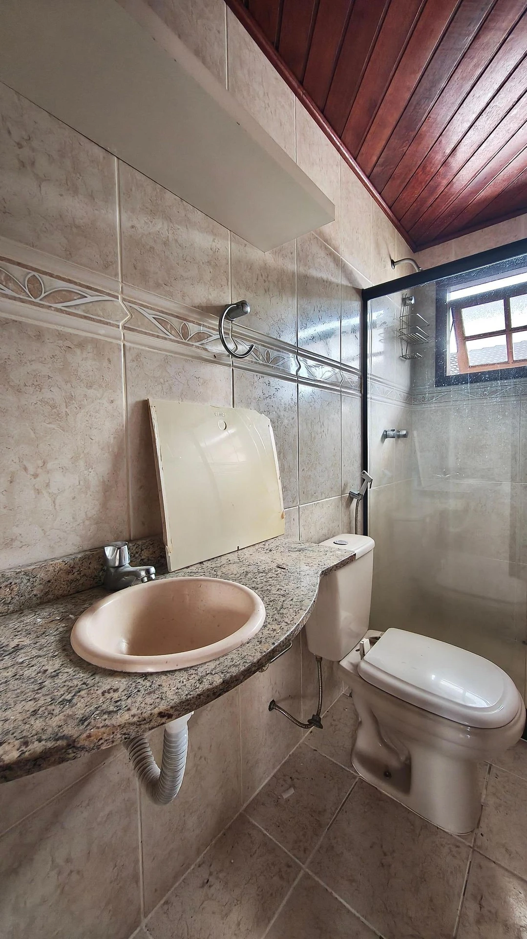 3-bedroom house with a walk-in closet in Rio de Janeiro — photo 45