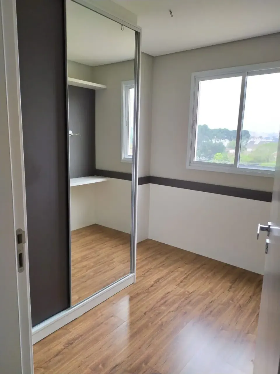 Apartamento de 3 dormitorios con 2 baños y balcón cerrado — photo 11