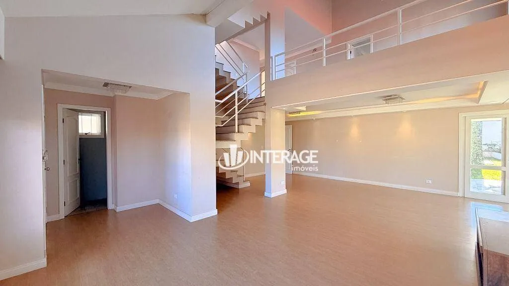 Condo house with private garden and laundry area — photo 35