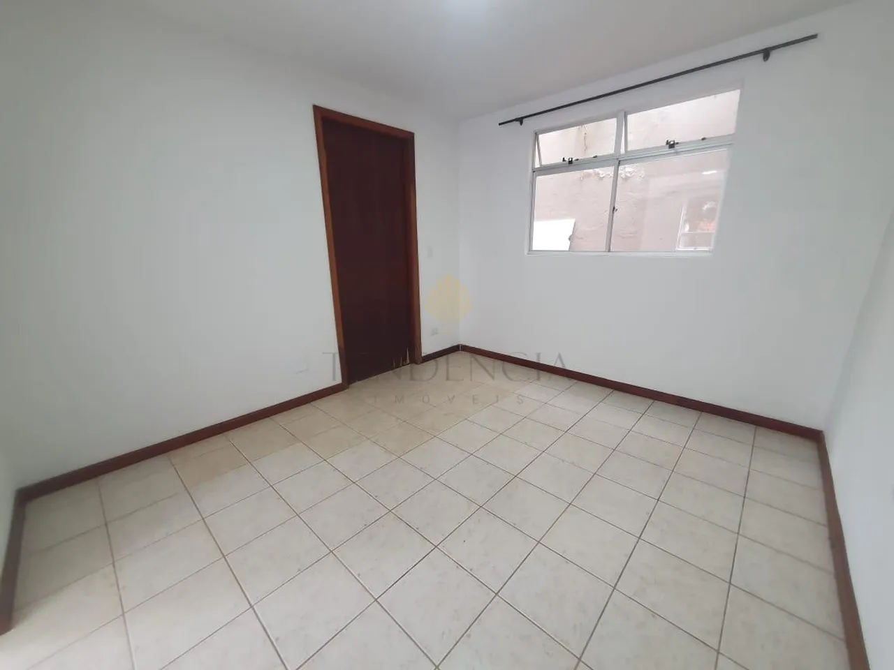 Duplex house with 3 bedrooms and 2 parking spots — photo 4