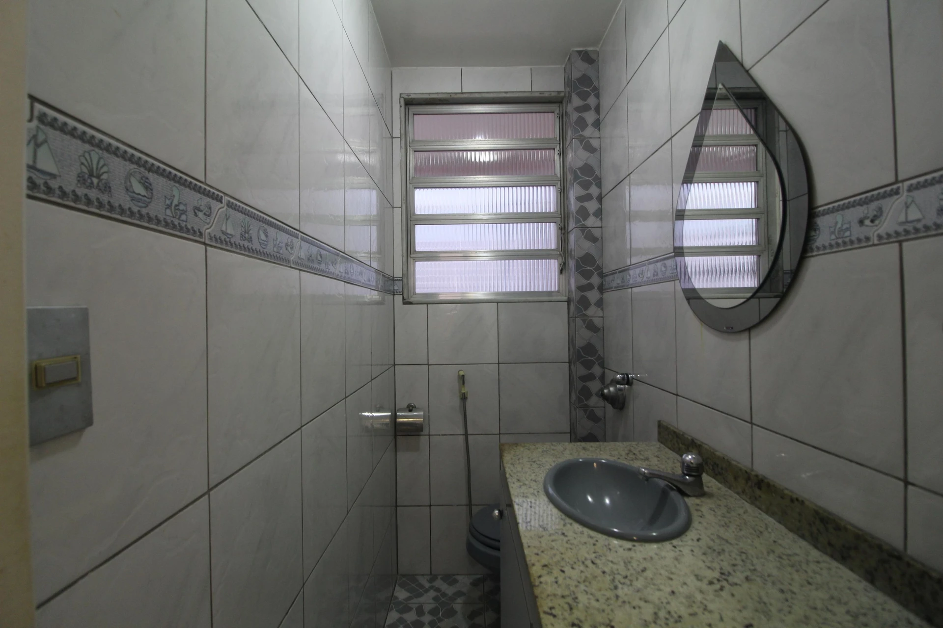 Condominium house with 3 bedrooms and 1 en-suite — photo 17