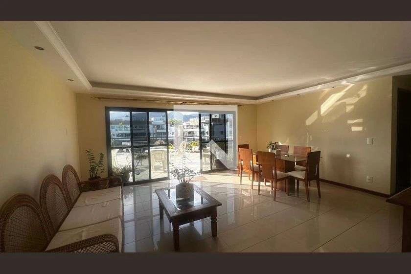Furnished 203 m² apartment with 2 bedrooms and 2 parking — photo 22