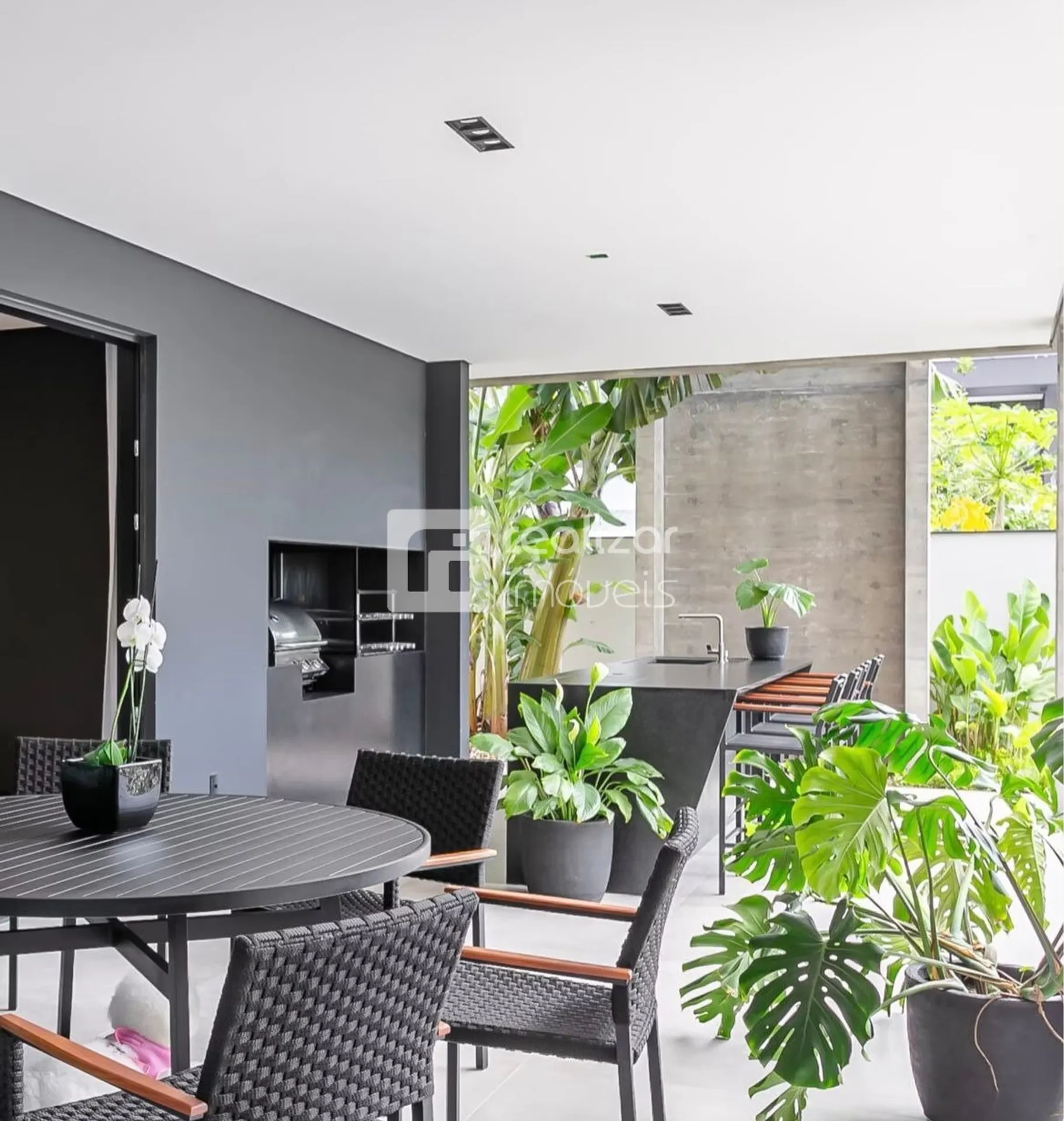 Дом на 5 люксов с приватным садом, 645 м² — photo 21