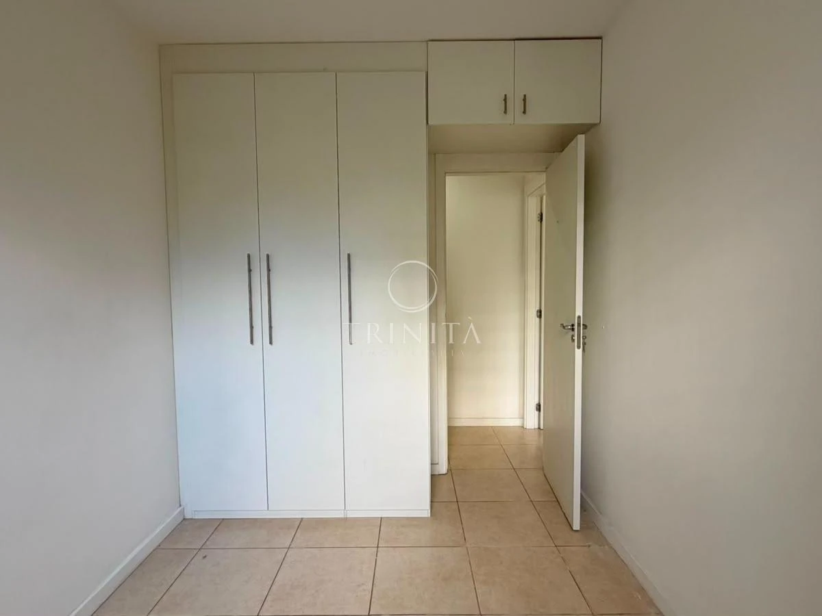 Furnished 2-bedroom apartment with en-suite and parking — photo 35