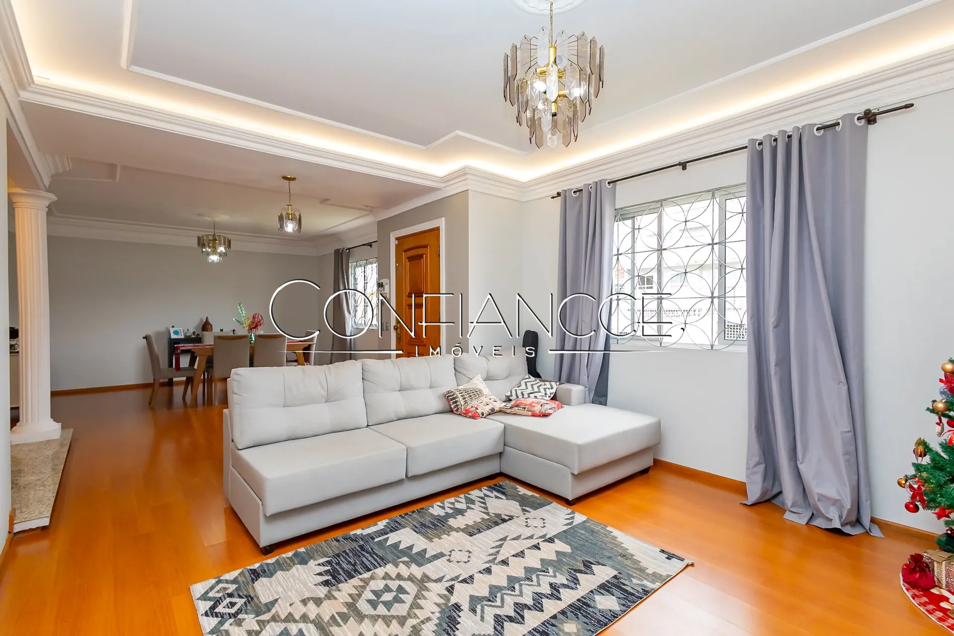 Furnished house, 228 m², with a private BBQ