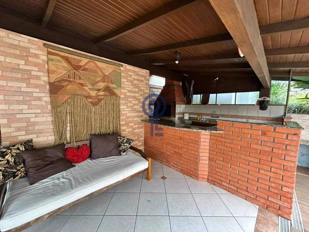Furnished 25 m² studio with no parking and a gas kitchenette — photo 13