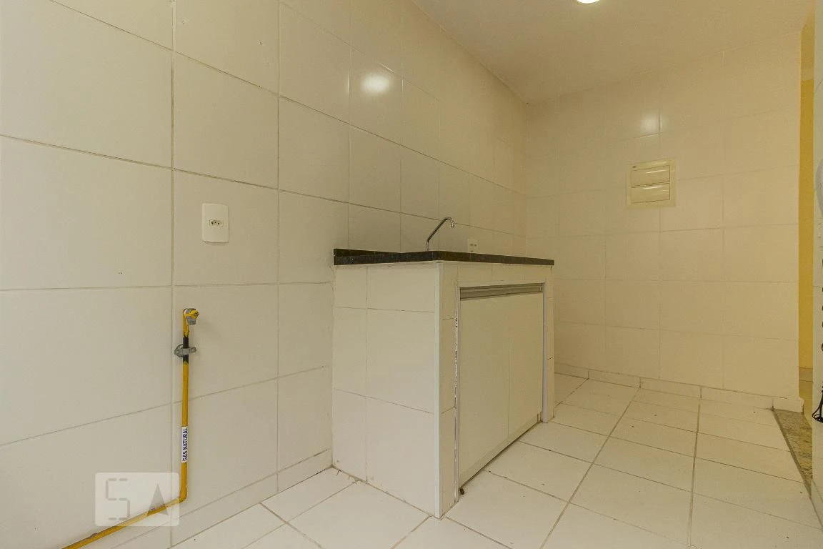2-bedroom apartment with 1 bathroom and parking — photo 25