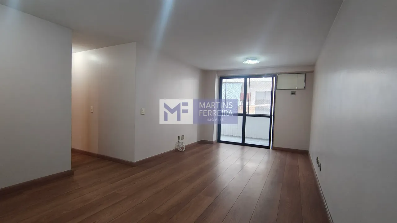 Unfurnished 3-bedroom apartment with 3 bathrooms — photo 10