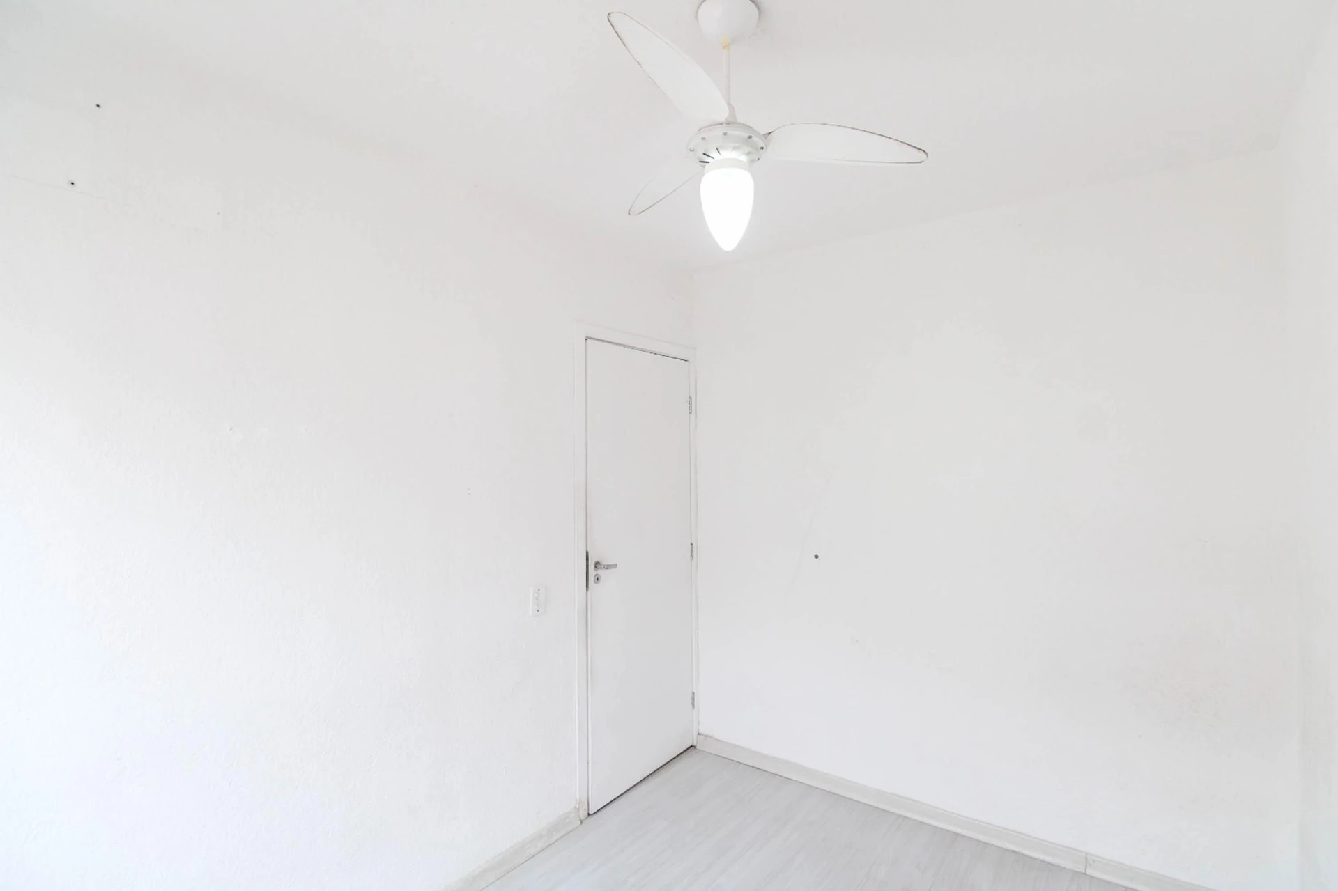 Rental apartment with 2 bedrooms and 1 parking space — photo 26
