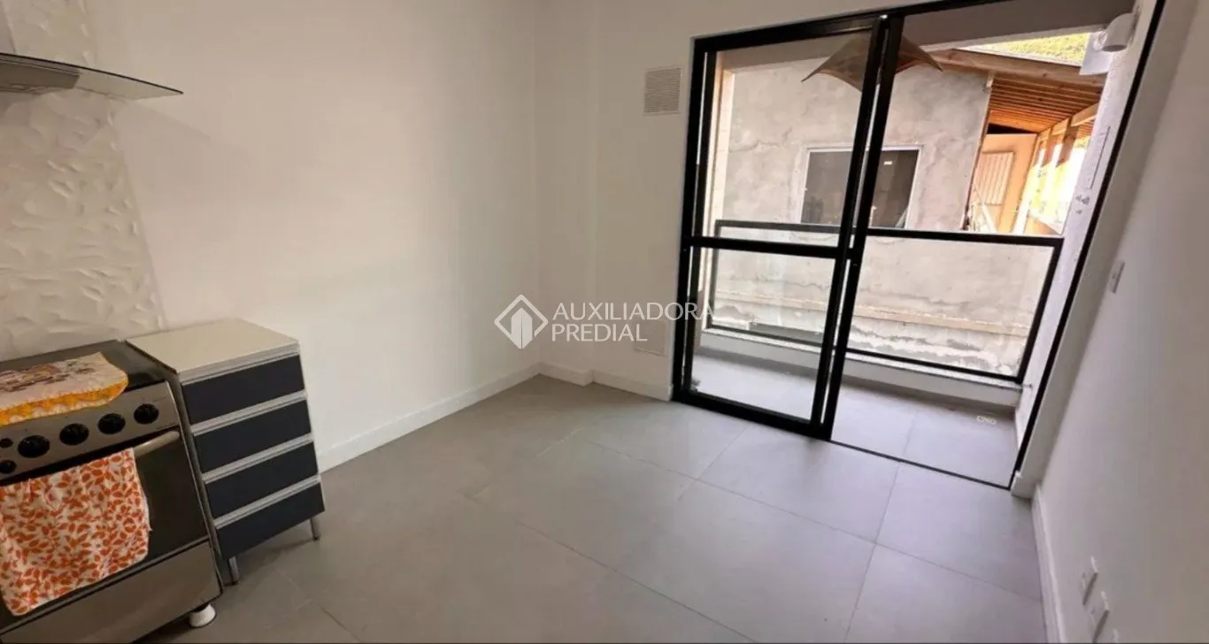 80 m² apartment with 2 bedrooms and 1 parking spot — photo 8