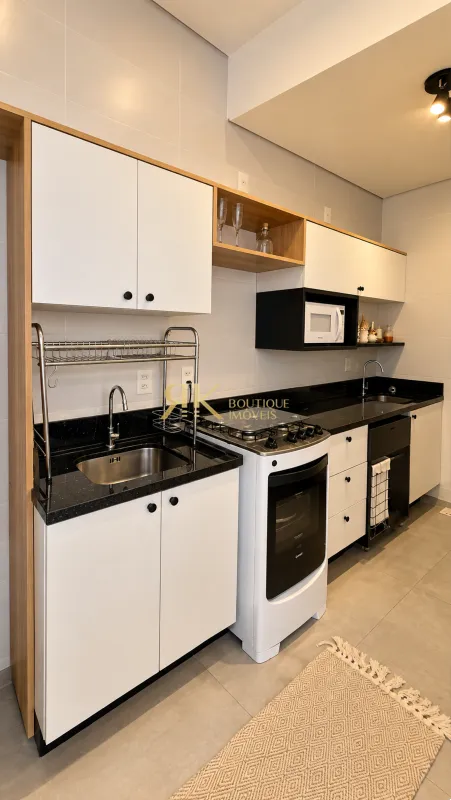 Furnished studio in a building with a coworking space — photo 7