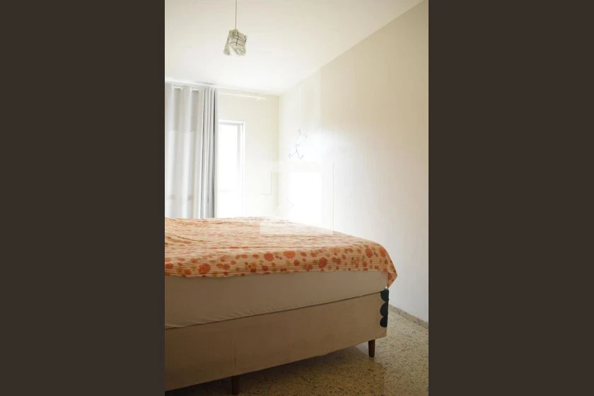 Condo house with 3 bedrooms and a built-in laundry setup