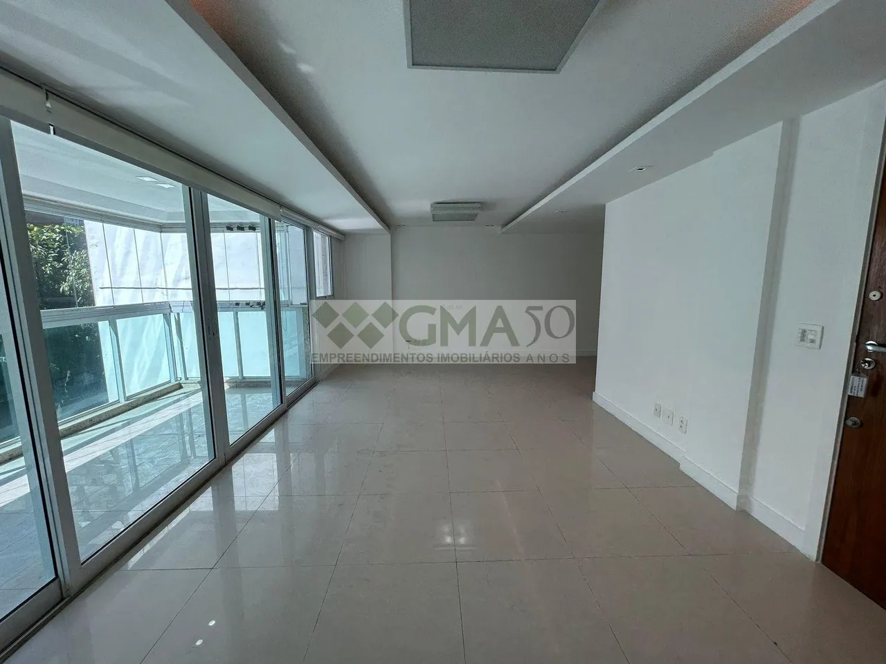 Apartamento com 4 quartos e 5 banheiros com vaga — photo 4
