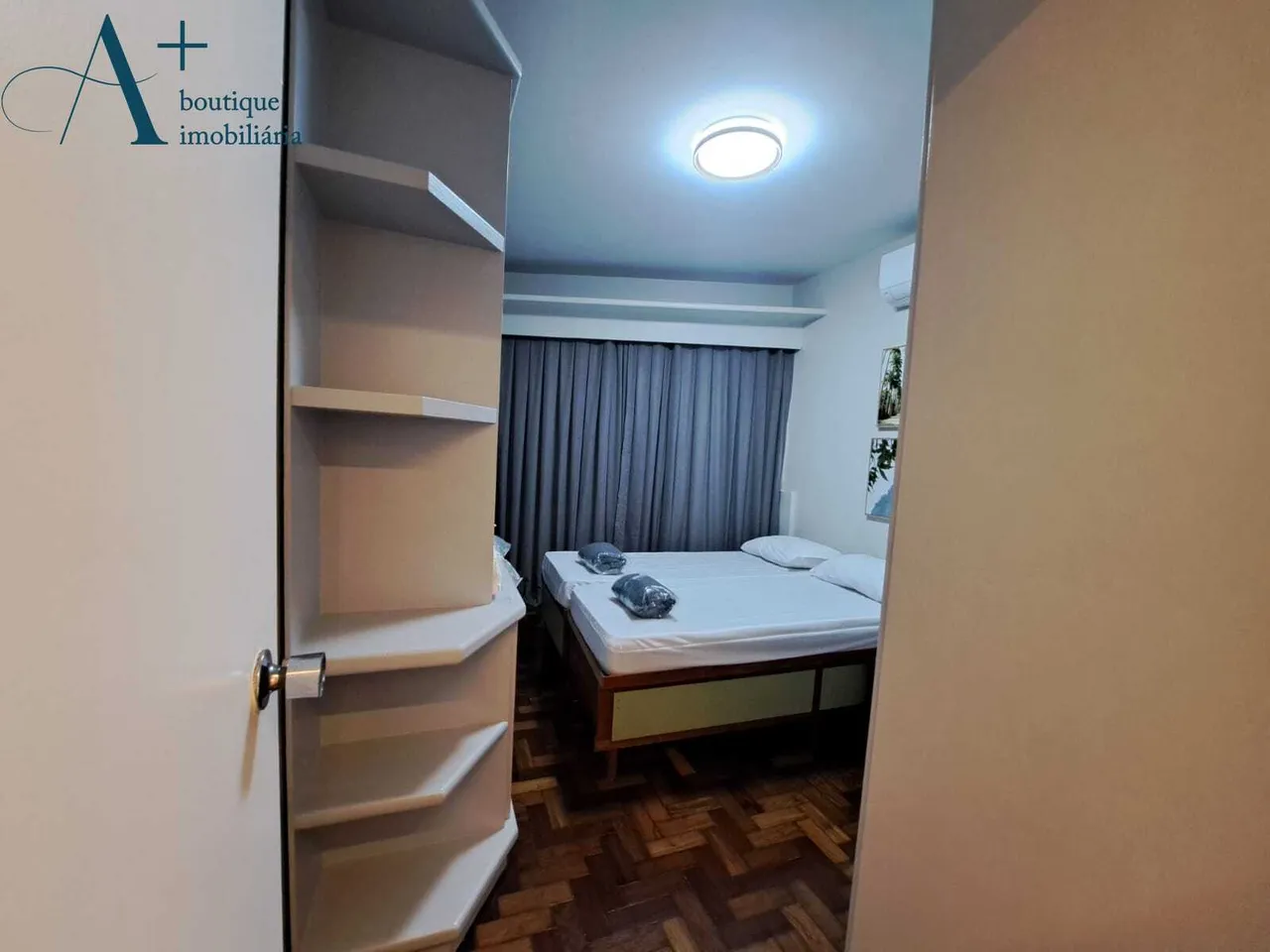 Apartamento de 160 m² con 4 dormitorios y pisos de madera — photo 19