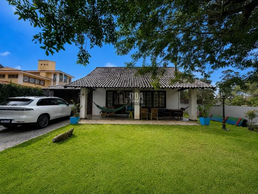 Casa para alquilar de 450 m² con 4 dormitorios