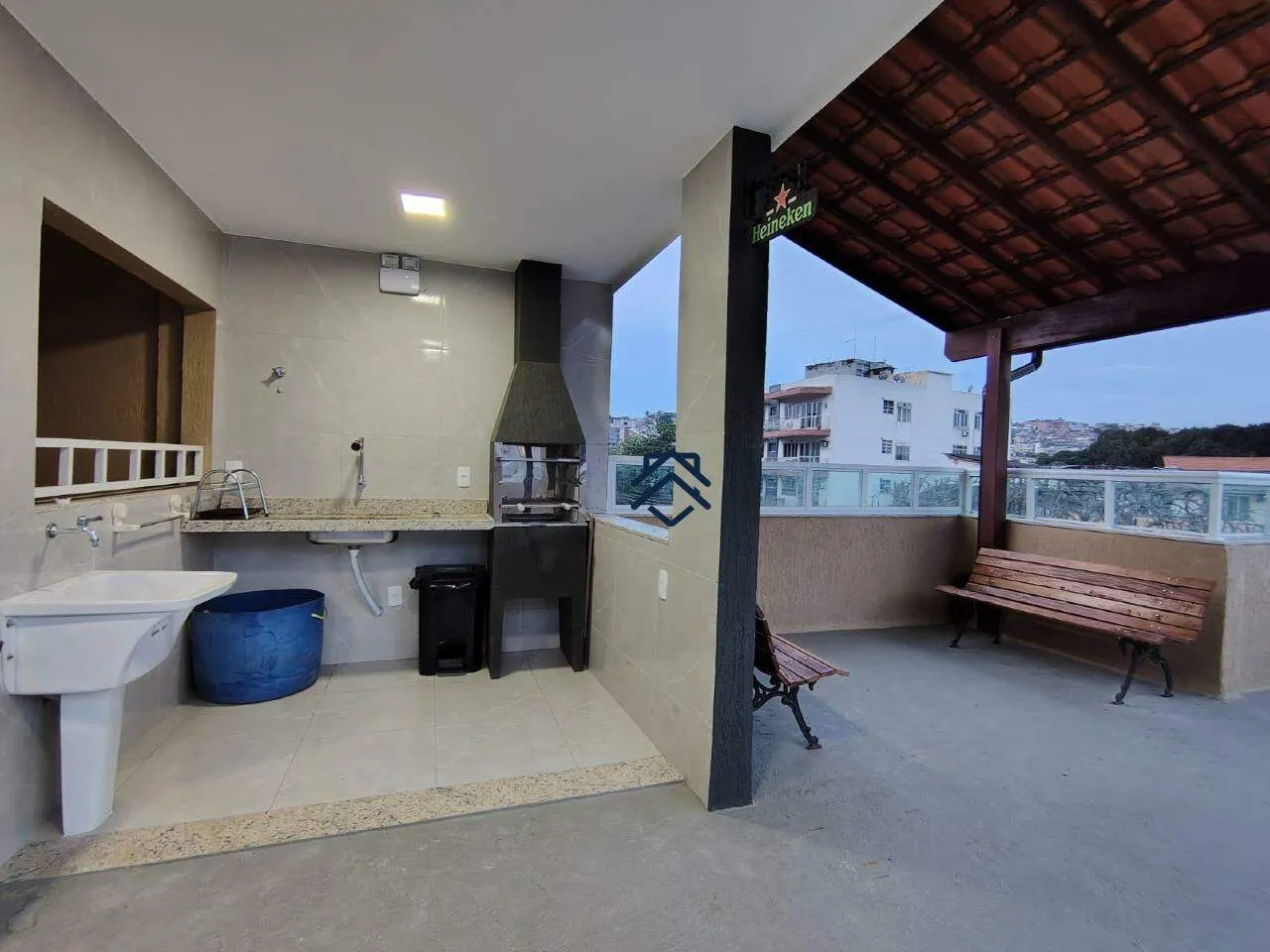 Apartment on the 2nd floor with a grill on the balcony — photo 9