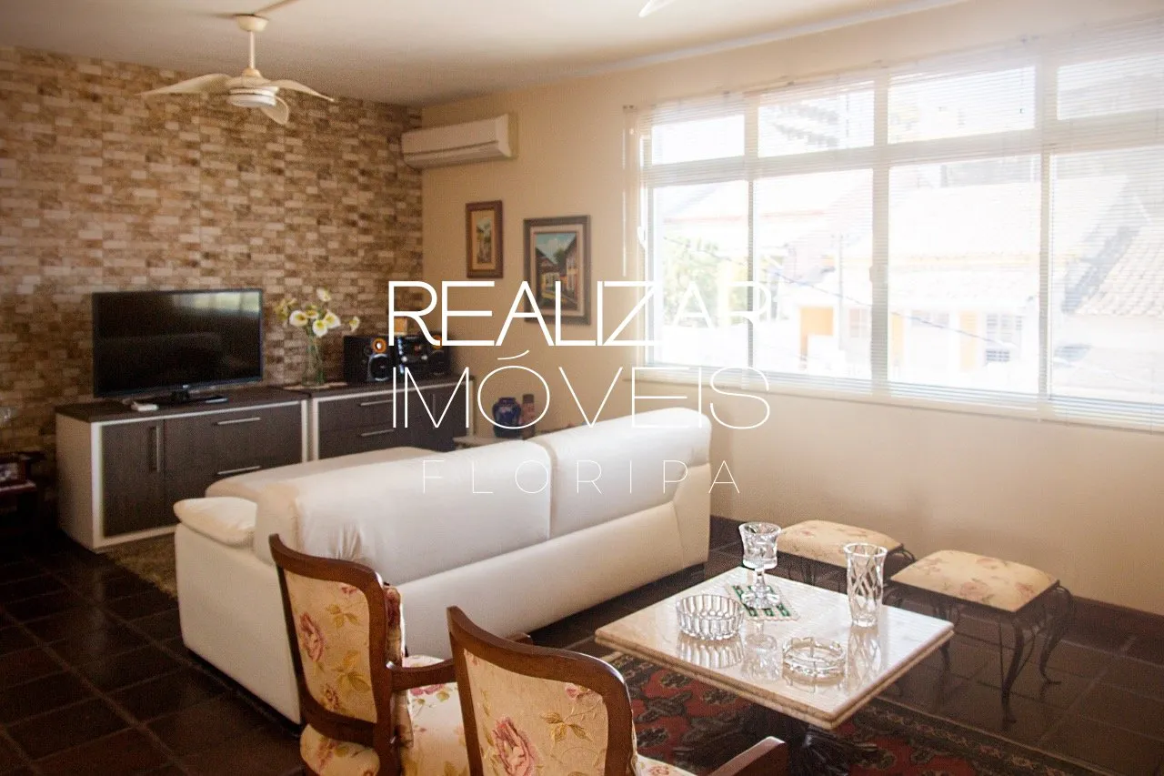 Furnished 154 m² apartment with 4 bedrooms