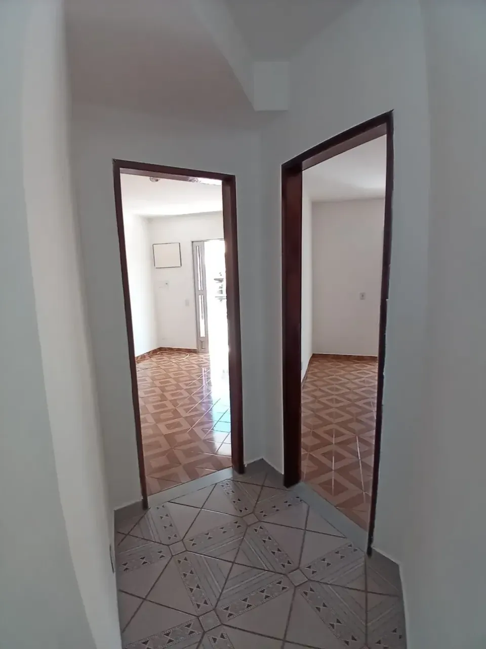 House with 2 bedrooms, 2 bathrooms and balcony, no parking — photo 7
