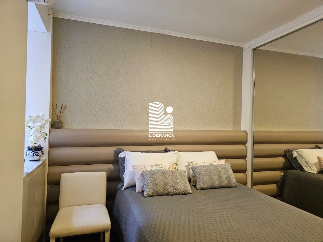 3-bedroom apartment with a walk-in closet in Florianópolis — photo 12
