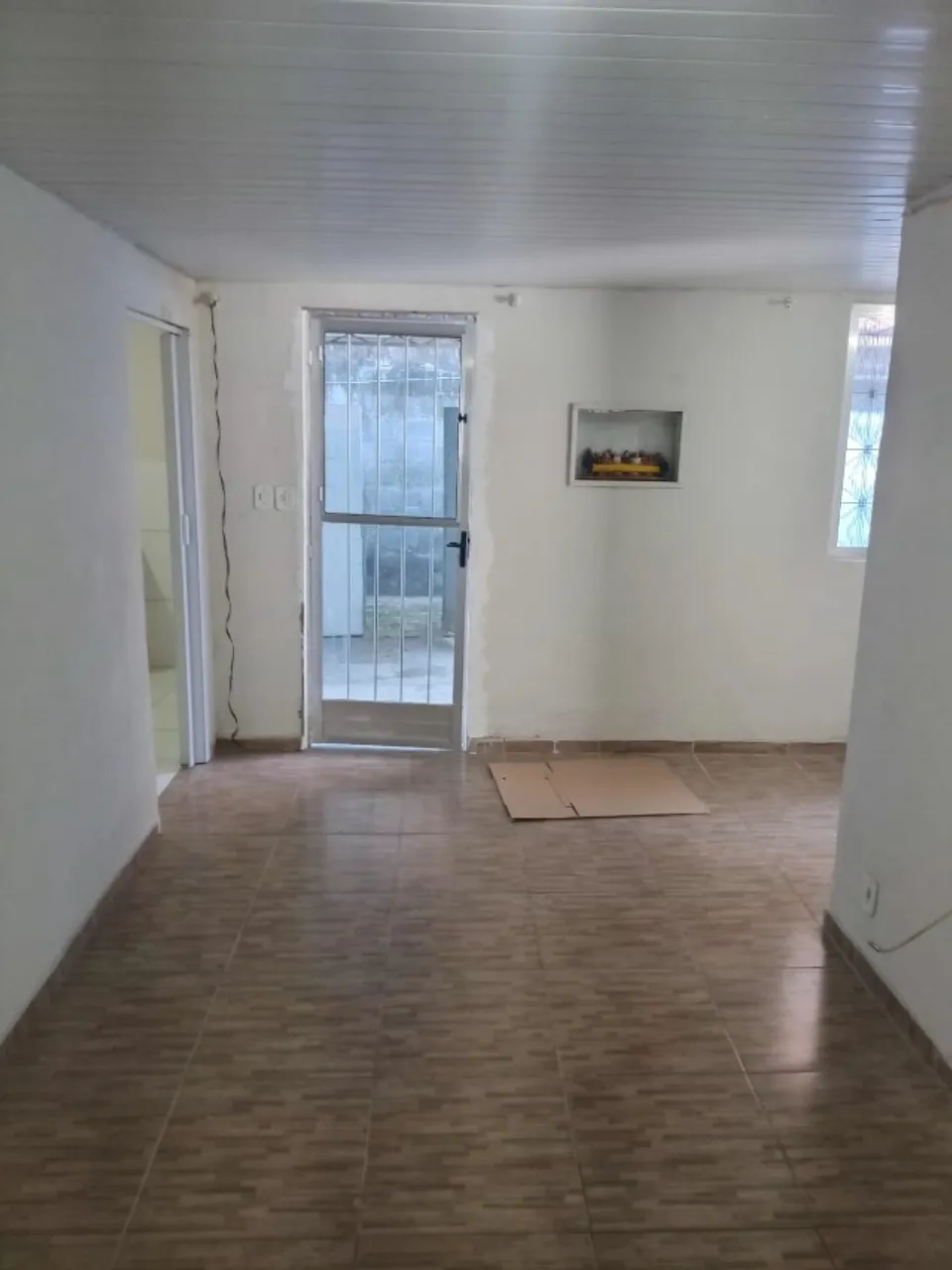 House with a closed kitchen and a gas stove