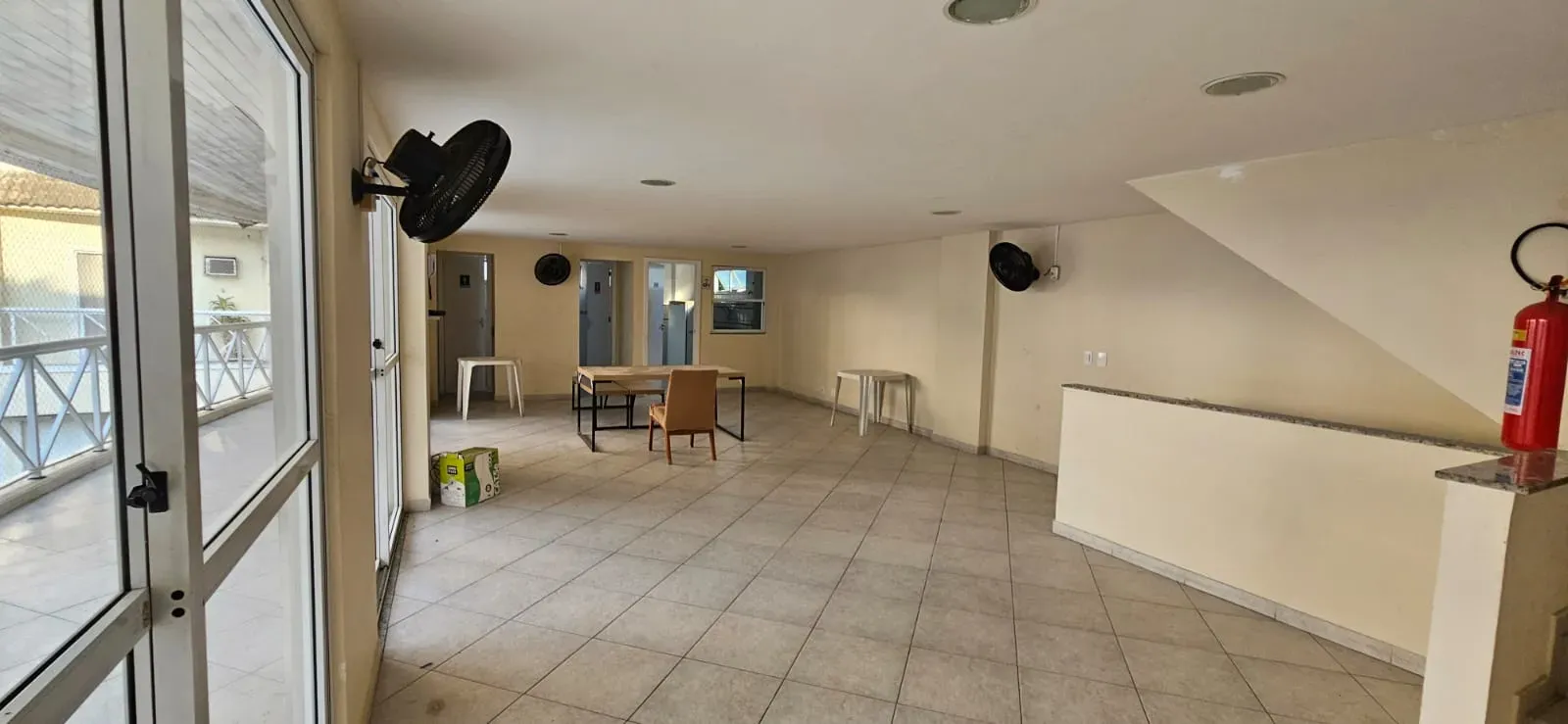 4-bedroom apartment with a mountain view — photo 30