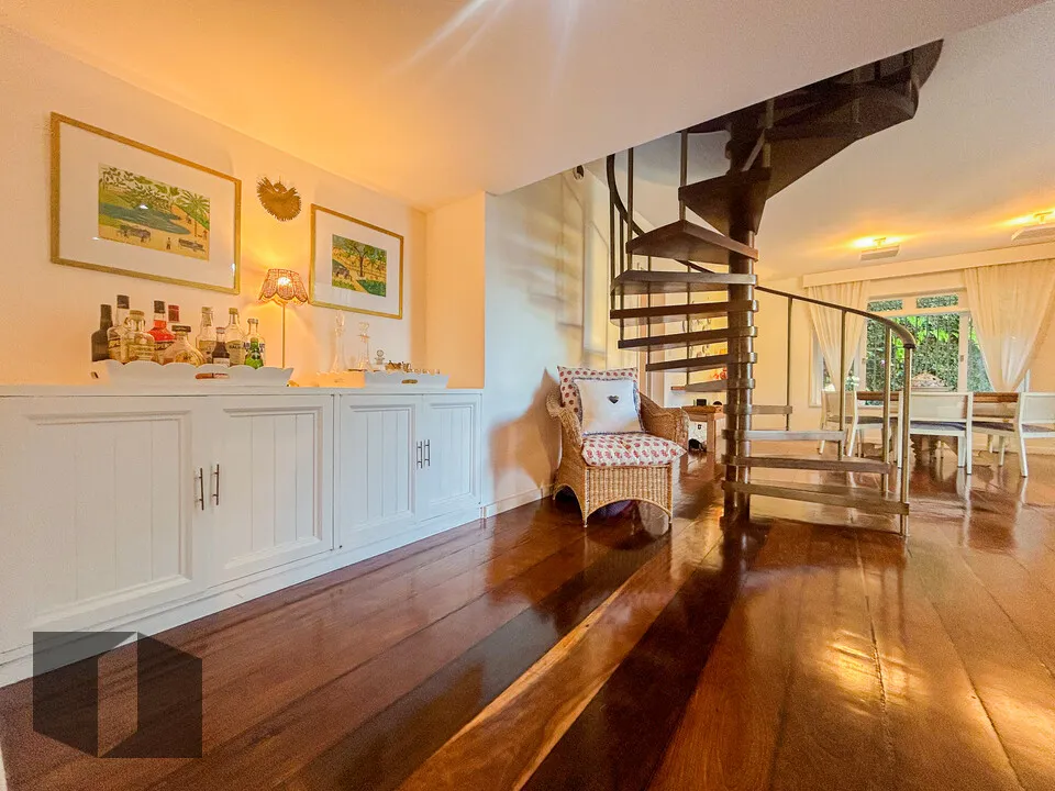 House with 5 bedrooms and 5 bathrooms, 2 parking — photo 7
