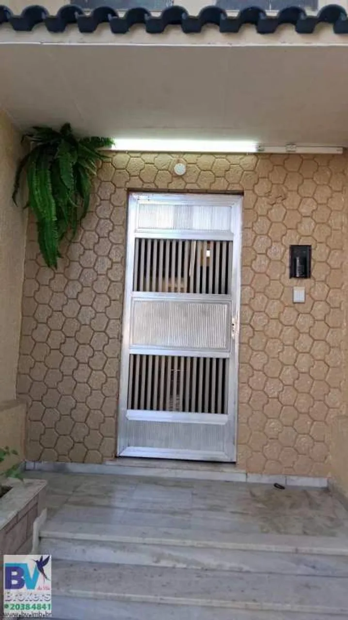 Apartment with 2 bedrooms and a separate kitchen with stove — photo 3