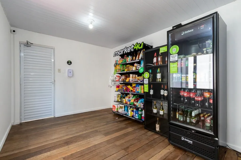 3-bedroom apartment with 4 bathrooms in good condition — photo 35