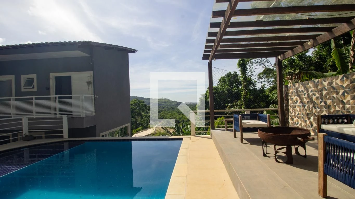 Furnished house with 5 bedrooms and 6 parking spaces — photo 26