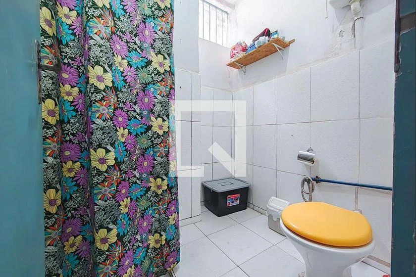 Furnished apartment with 5 bedrooms and 300 m² — photo 43