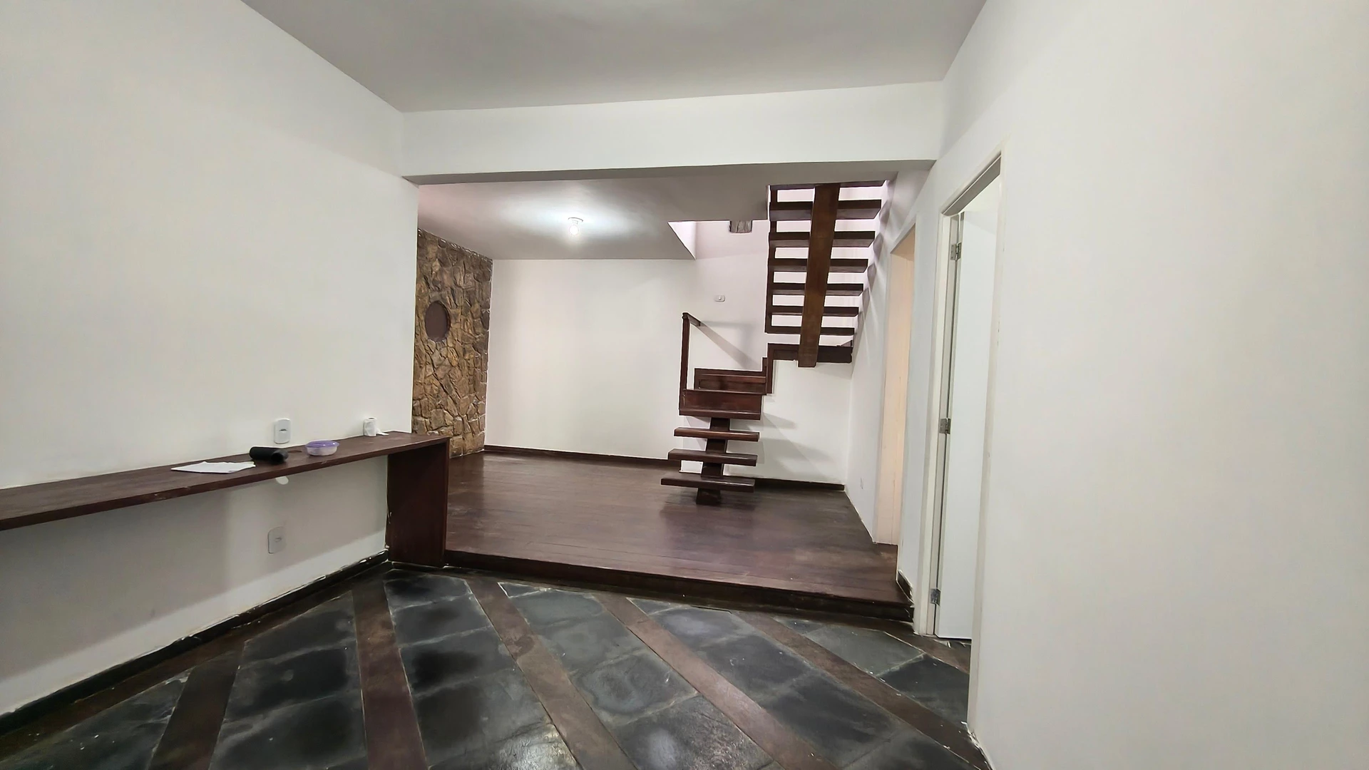House, 250 m², with a bathtub — photo 34