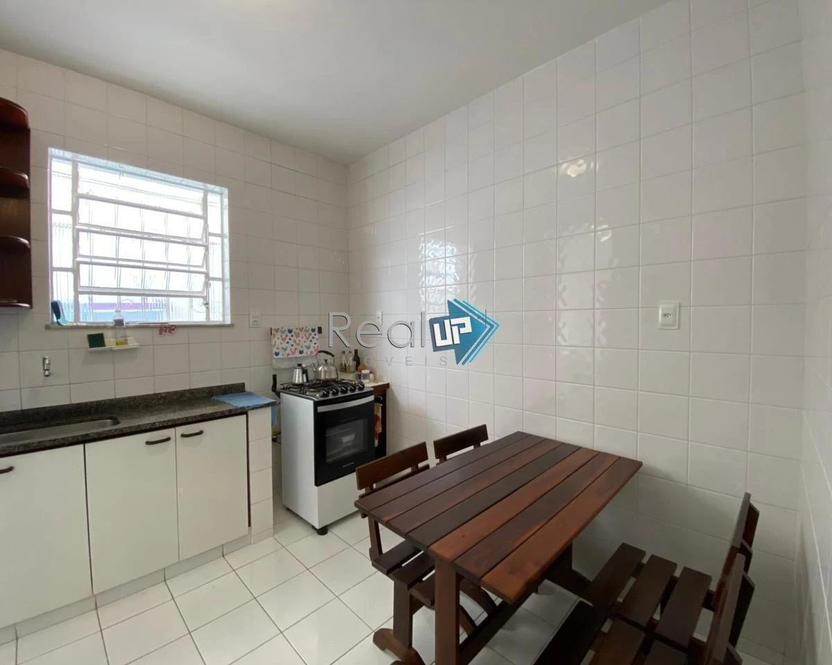 Балкон з грилем та 3 спальні: будинок 177 м² — photo 8